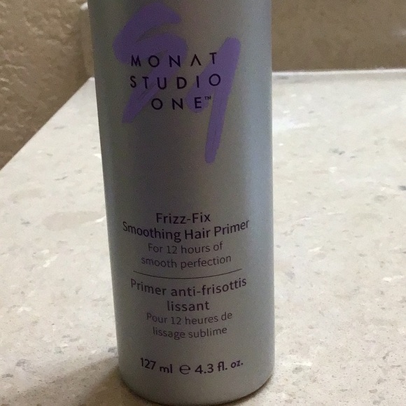 Monat Studio One Frizz-Fix Serum - Picture 2 of 4